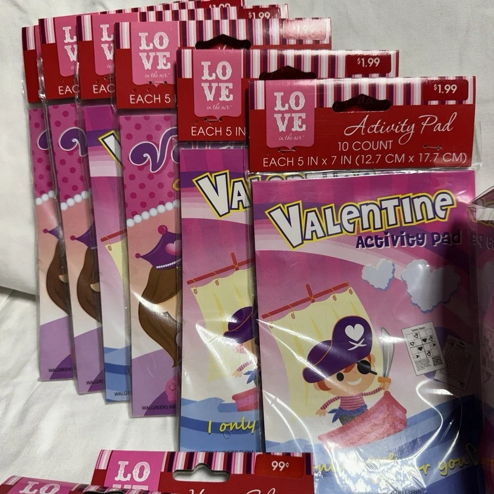 Huge Lot Of Valentines Day Party Supplies And Crafts.